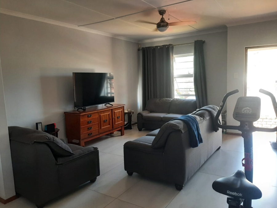 2 Bedroom Property for Sale in Abbotsford Eastern Cape